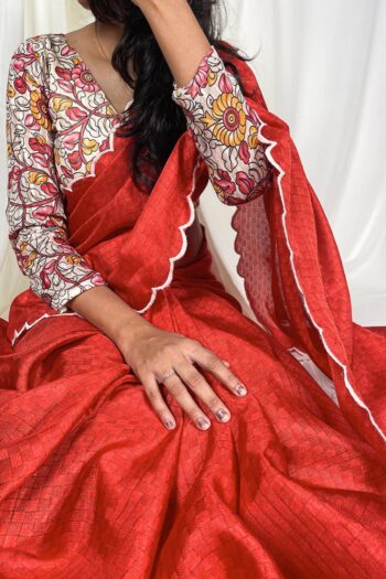 Gadwal Grace: Vibrant Chex Saree with Printed Linen Blouse