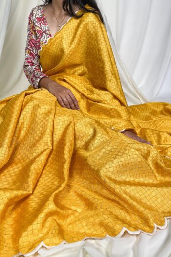Gadwal Grace: Vibrant Chex Saree with Printed Linen Blouse