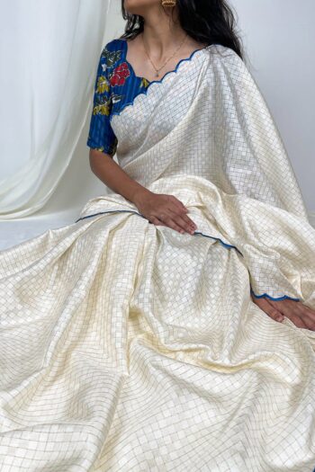 Gadwal Grace: Vibrant Chex Saree with Printed Linen Blouse