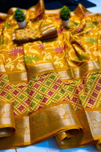 Pure Dola Silk Saree with Jacquard Border & Matching Blouse