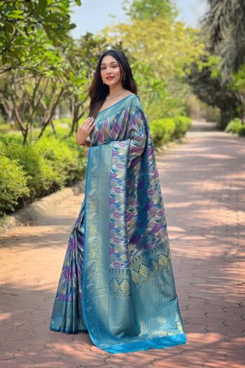 Kanchi Weaves Kanchipattu Silk Saree with Contrast Border