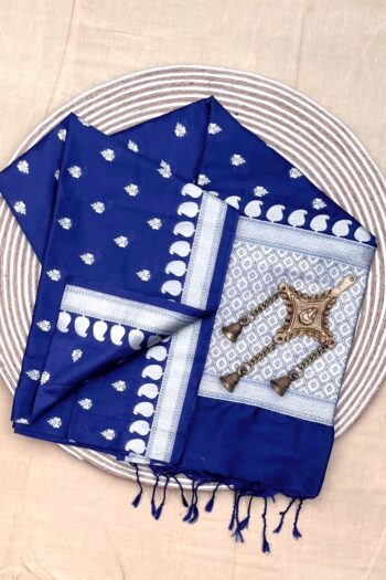 Elegant Banarasi Cotton Saree with Zari Weaving & Rich Pallu