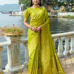 Premium Soft Silk Saree with Fine Zari Weaving & Rich Pallu