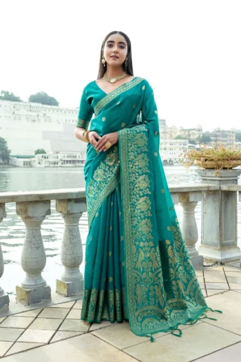 Premium Soft Silk Saree with Fine Zari Weaving & Rich Pallu