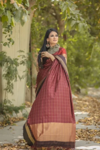 Pure Kanjivaram Silk Saree with Temple Border, Zari Pallu
