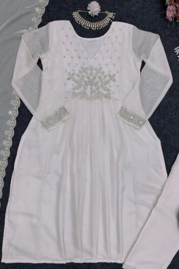 Designer Tissu Organza Silk Suit with Thread & Sequin Work and Matching Dupatta