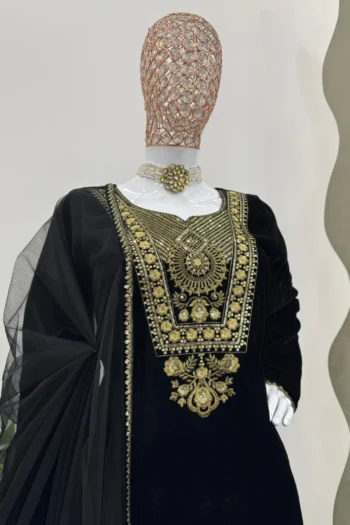 Viscose Velvet Suit Set with Thread and Sequin Embroidery