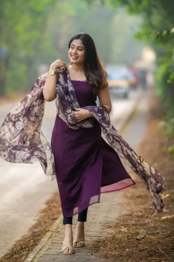Designer Georgette Sleeveless Kurti with Digital Print Organza Dupatta