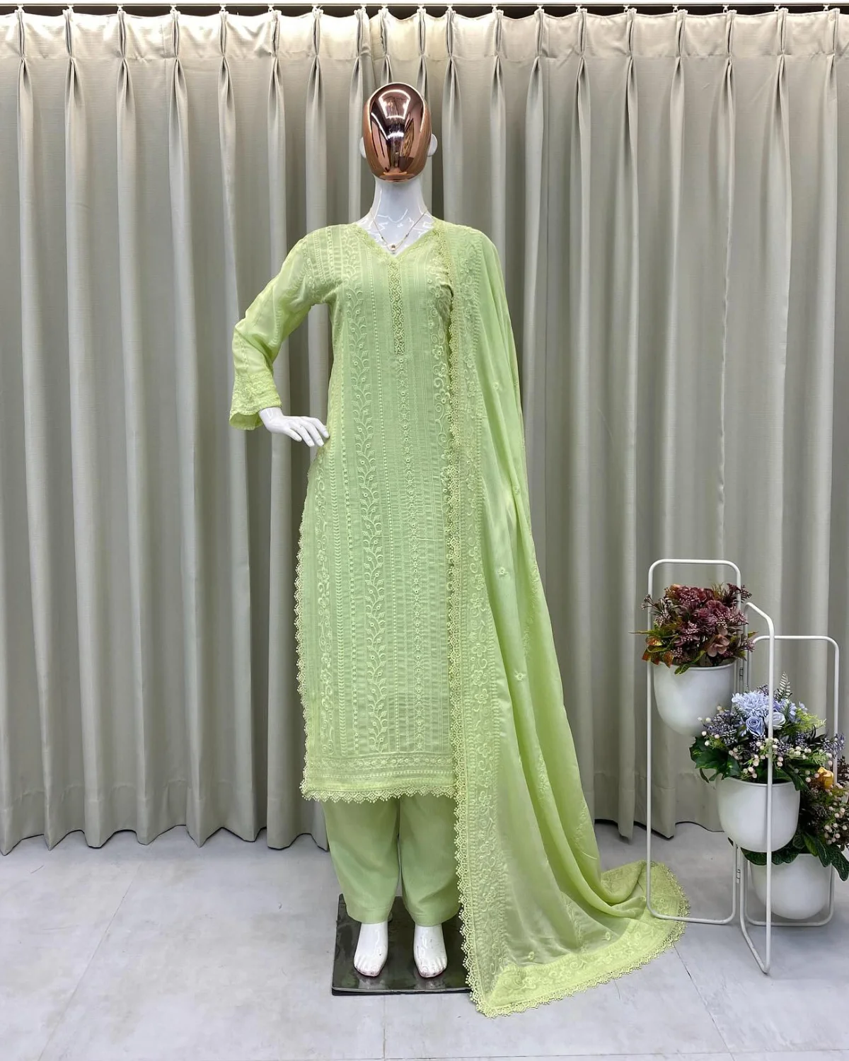 Chinon Kurti Set with Cotton Thread Embroidery and Plazzo